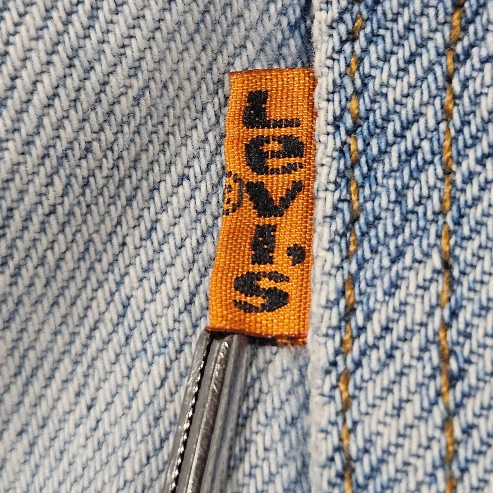 Vintage Levis 505 Jeans 34x32 Orange Tab Light Wash Blue Straight Denim Heritage